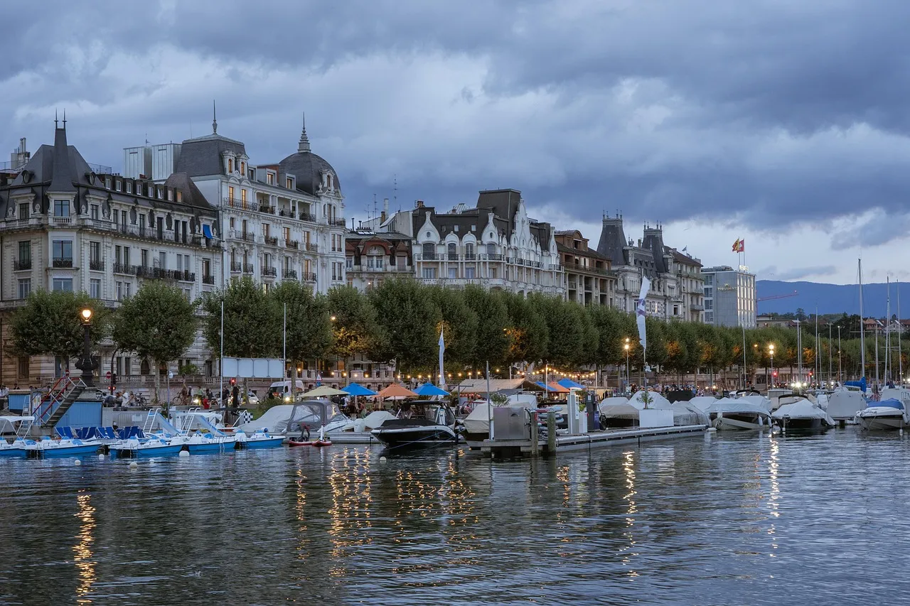 Lakeside apartment buildings and the marina