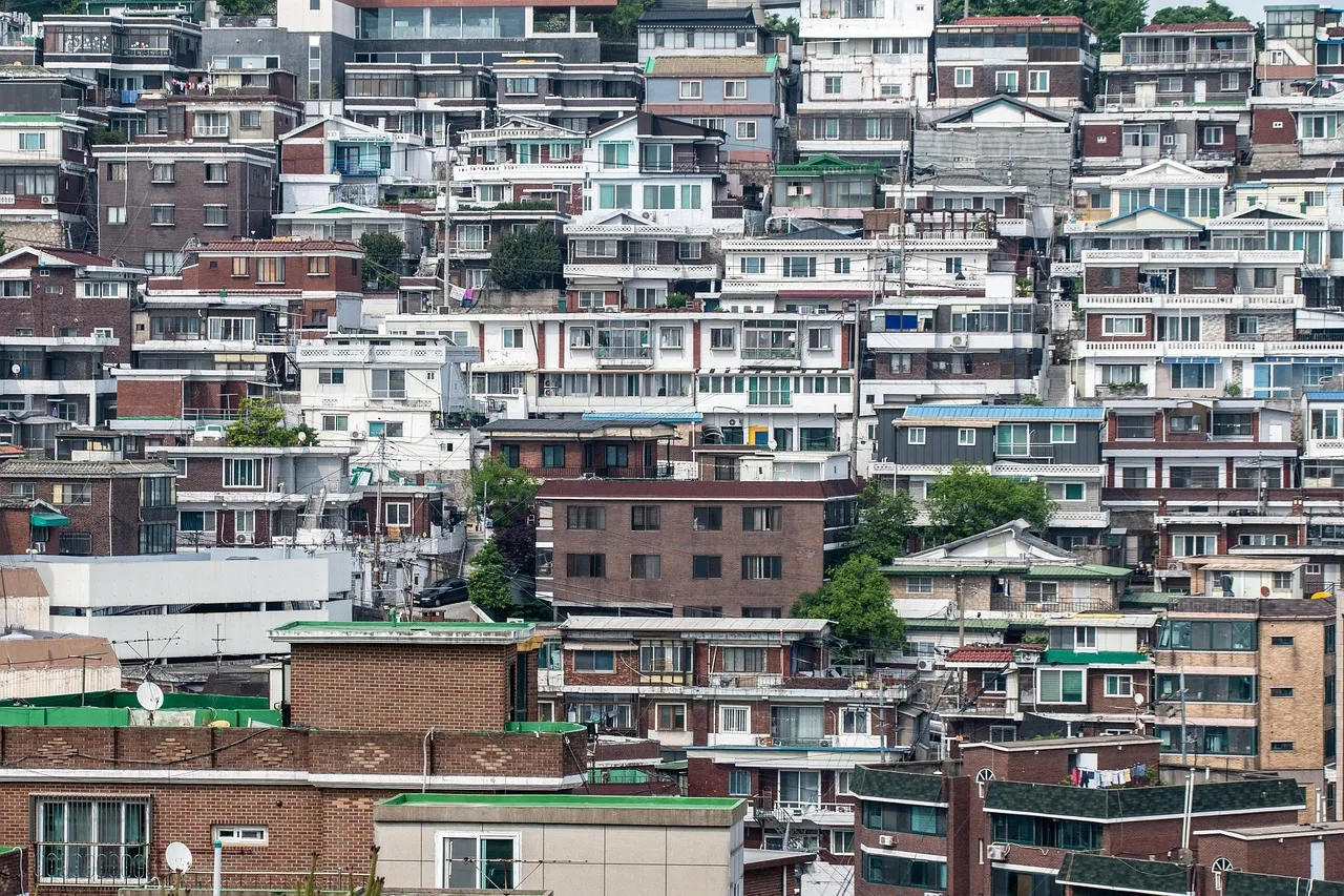 Low-rise houses packed on a Seoul hillside