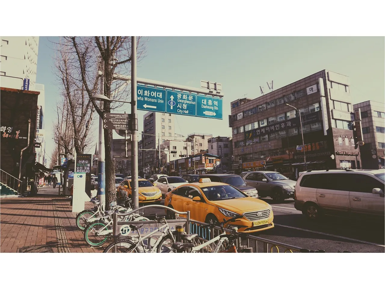 Taxis on a street in Seoul