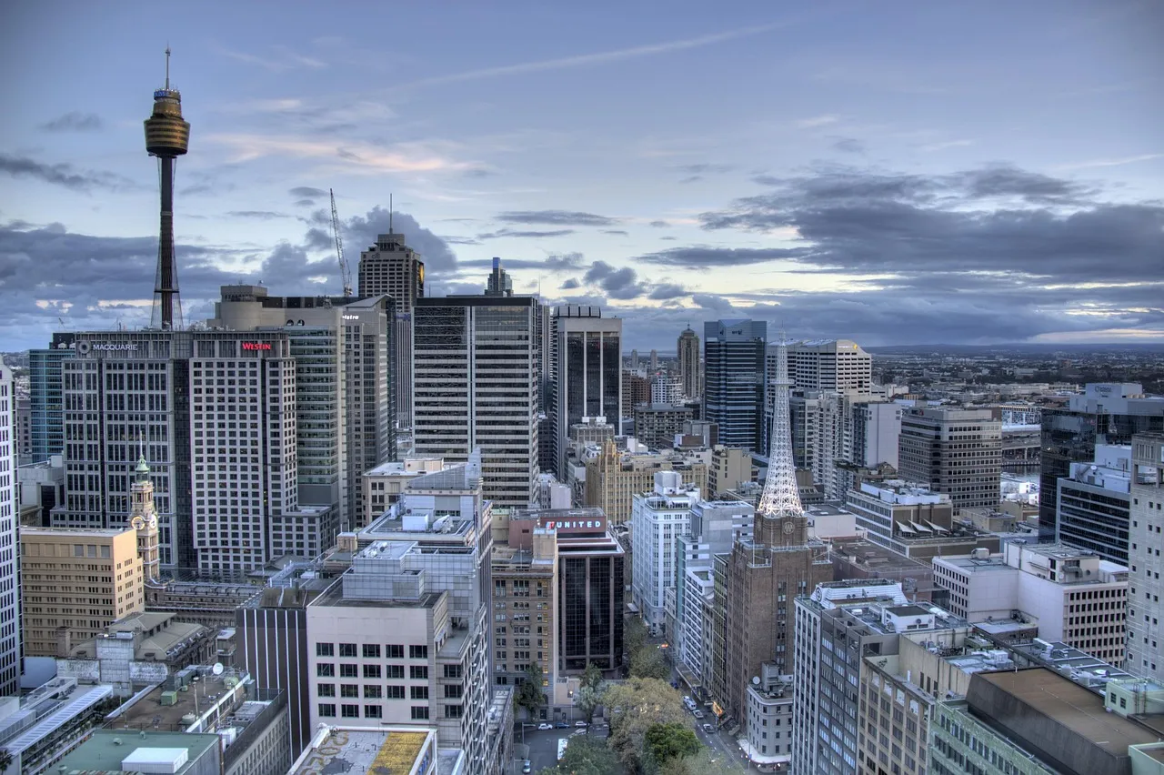 Das Zentrum von Sydney und der Sydney Tower von oben